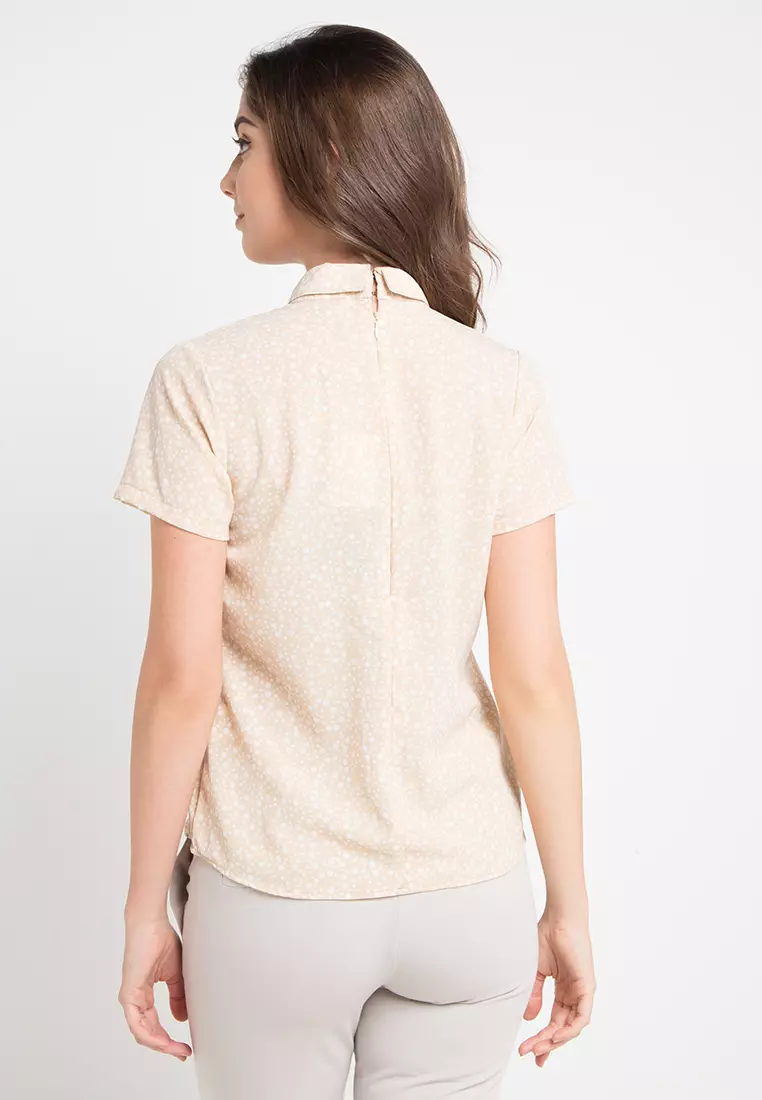 Ginny Blouse In Cream Dot