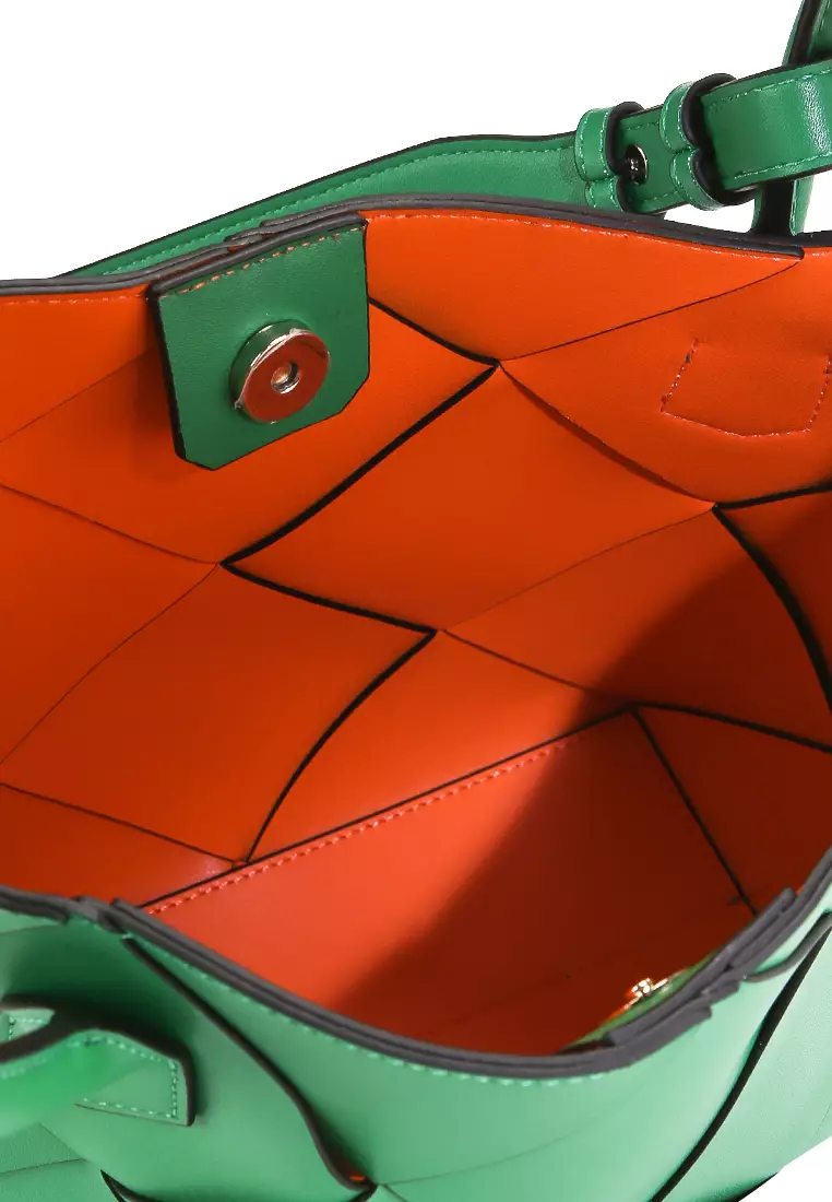 Charlotte Bucket Bag