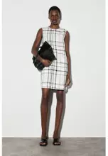 WHITE / BLACK / CHECKED