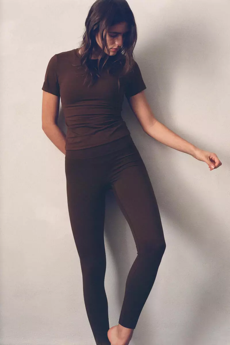 Sports leggings with SoftMove™