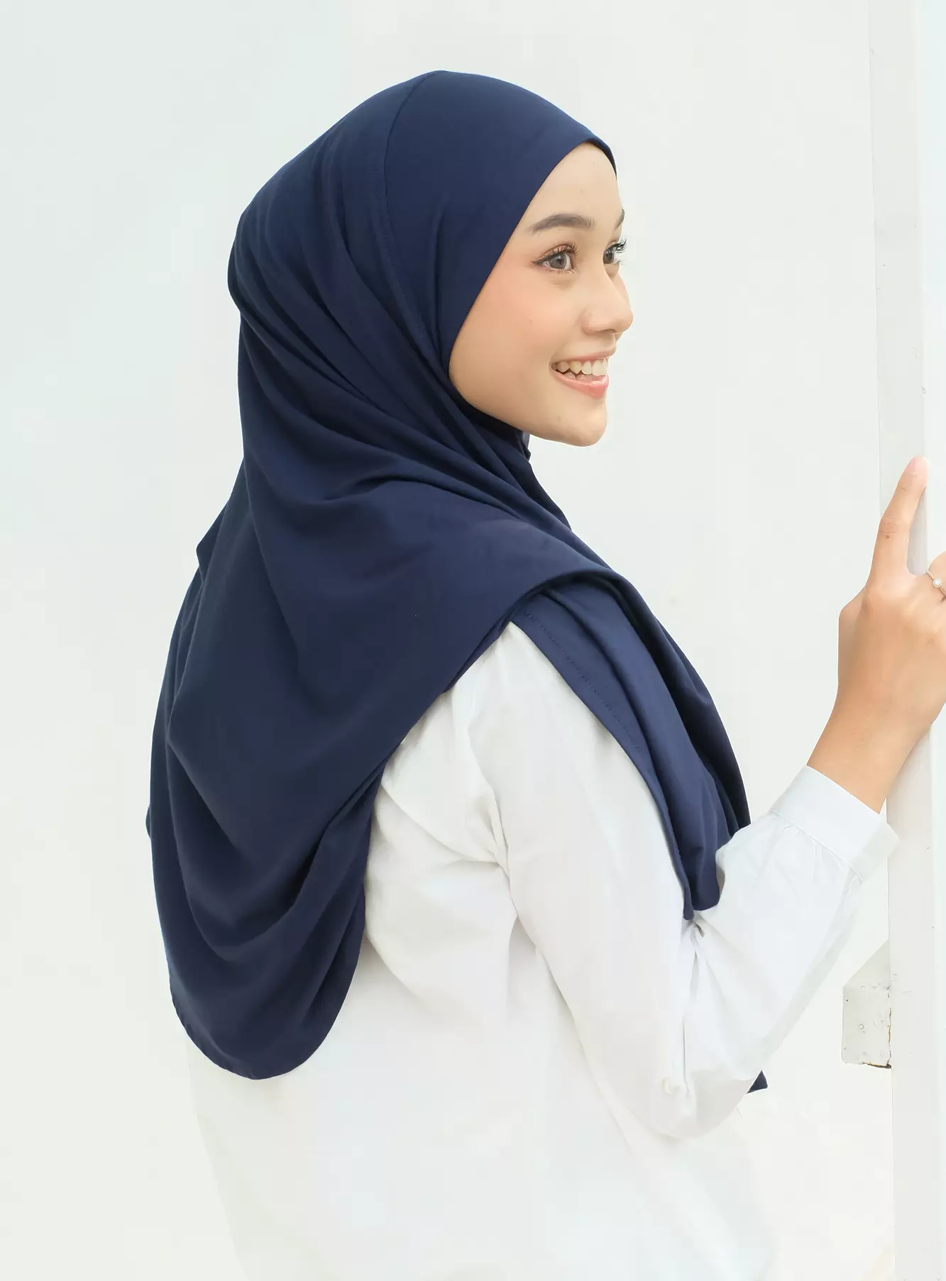 Taqira Instan (Hijab Instan Rayon) Navy