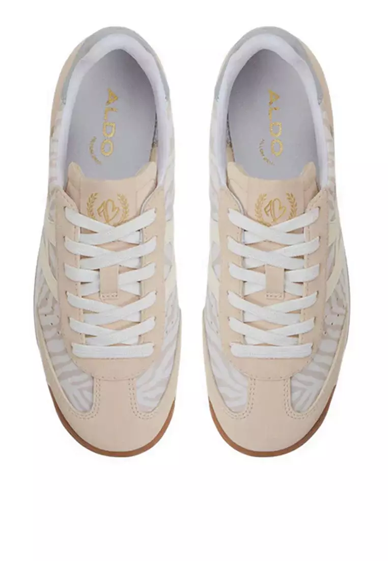 Stepcount Sneakers