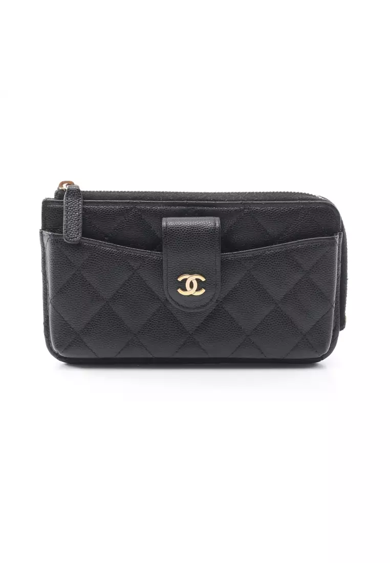 Chanel best sale smartphone bag