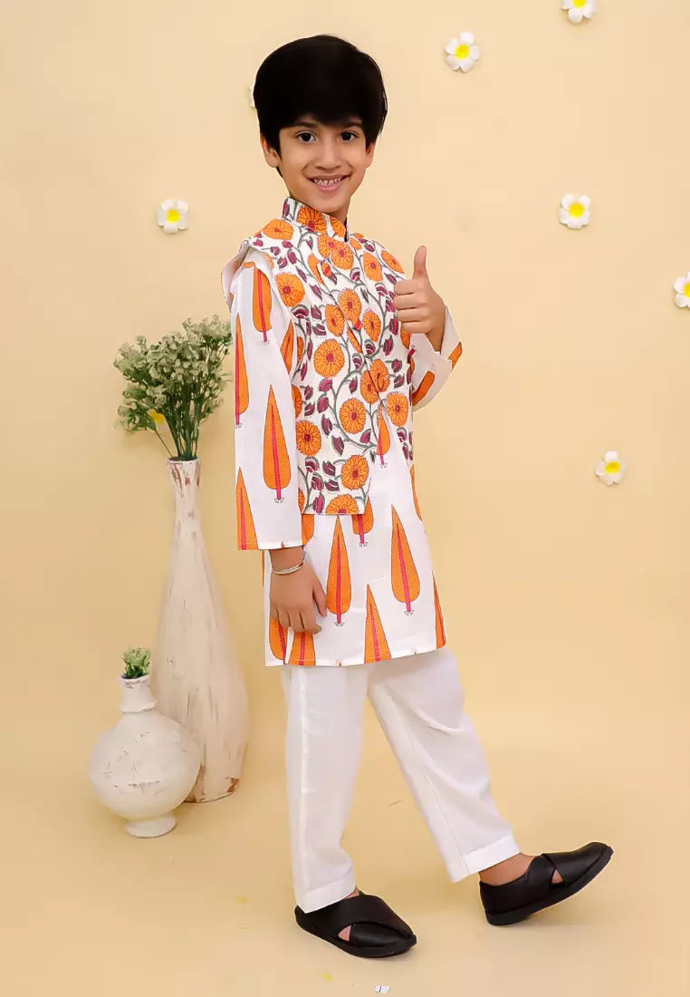 The Mom Store Narangi Boys Jacket And Kurta Pajama Set - Multi