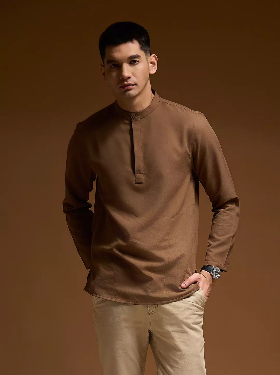 OXCON Kemeja koko Tangan Panjang Collarless Azfar Brown