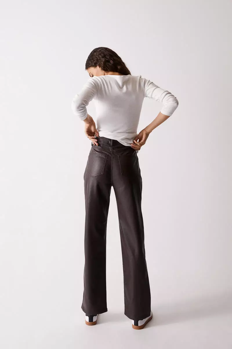 Coated trousers
