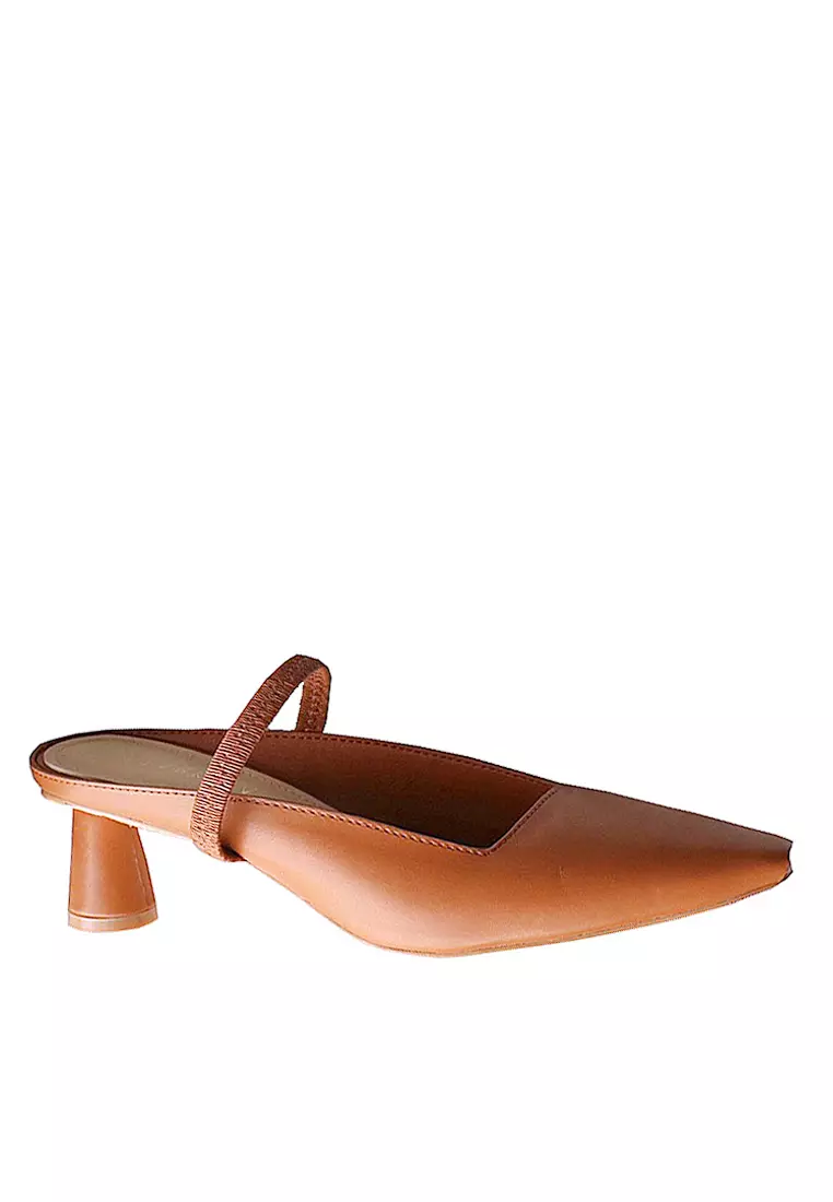 Discount on Twenty Eight Shoes  shoes - SKU: VANSA Stylish Slip-On Mid Heels  VSW-H220527