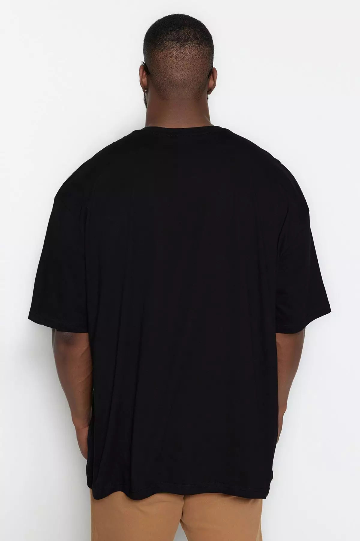 Plus Size Black Oversize/Wide Cut 100% Cotton Dinosaur Embroidered T-Shirt TMNSS24BF00013