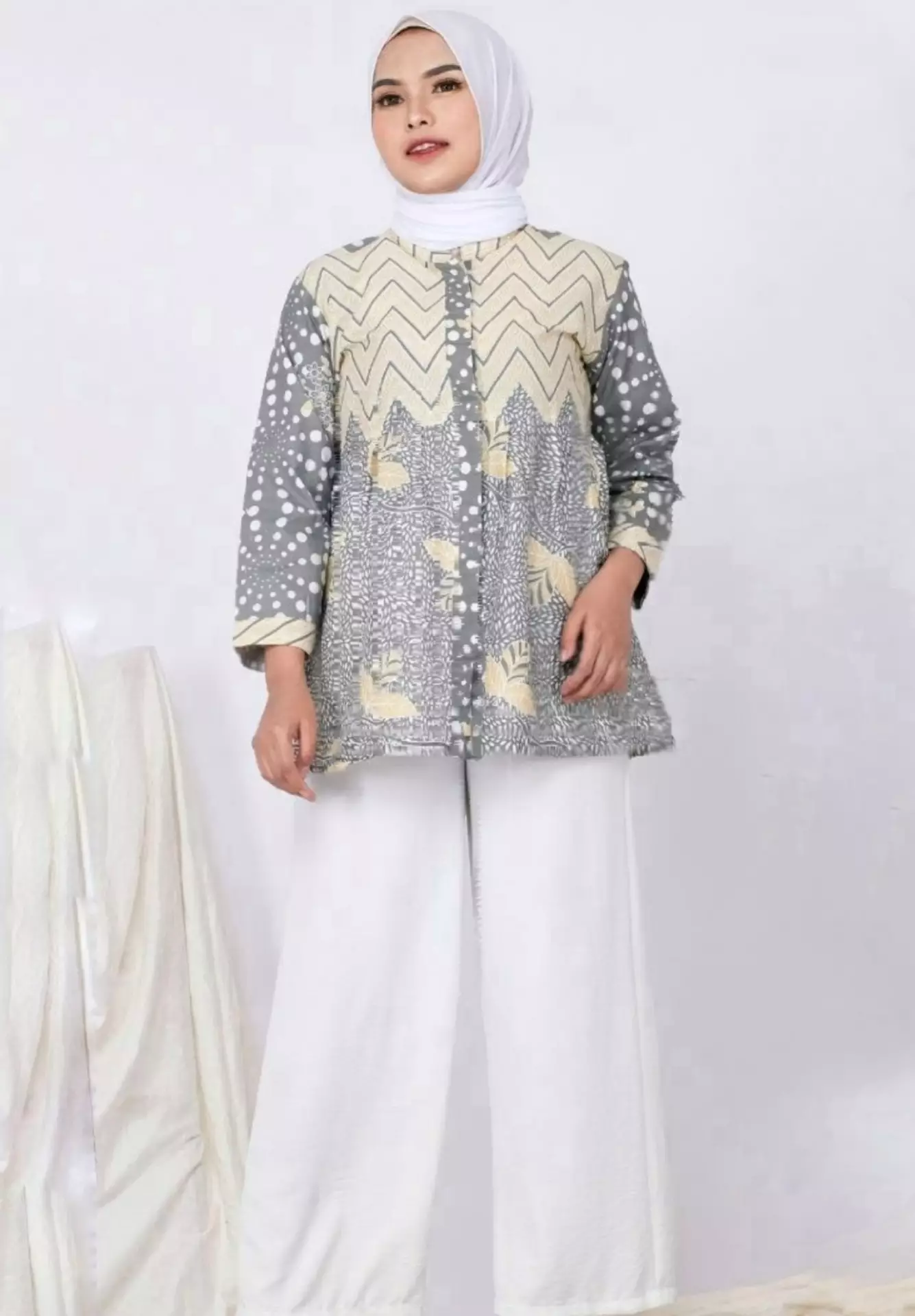 Salsa Abu Blouse Batik Premium Elegant SD