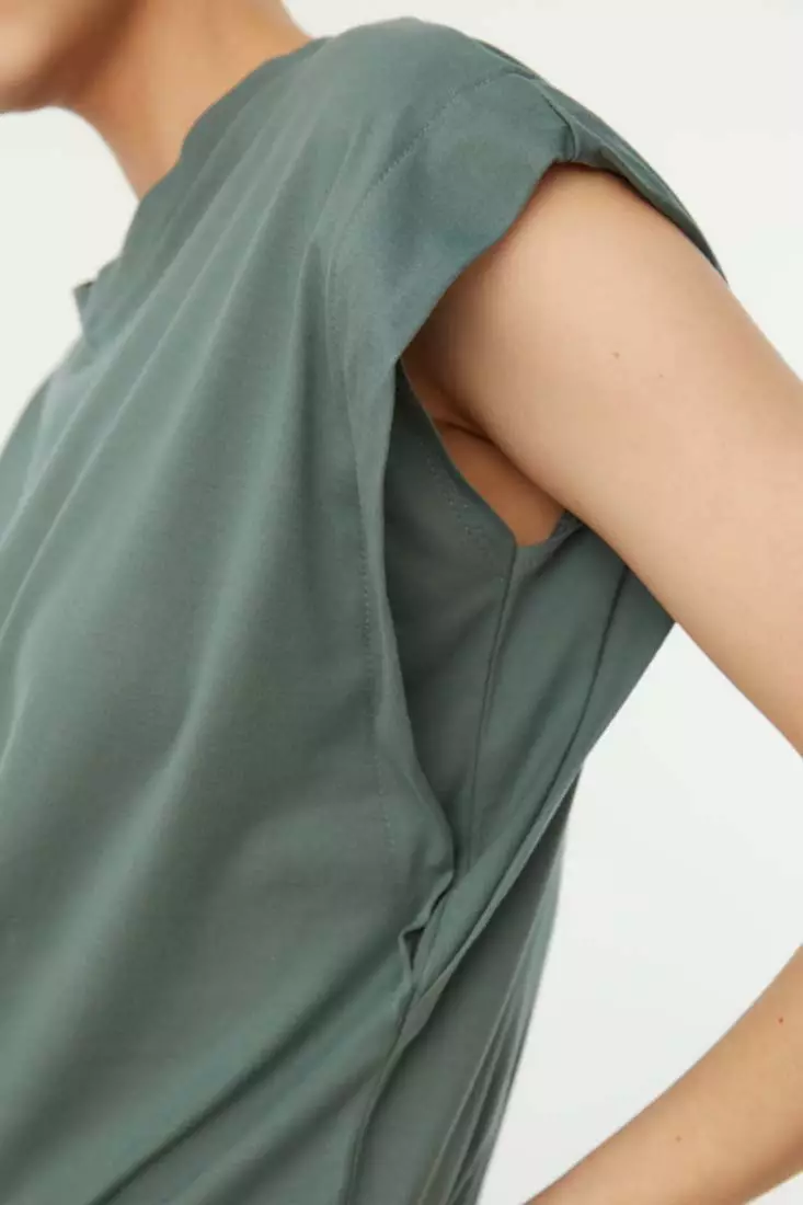 Padded Basic T-Shirt