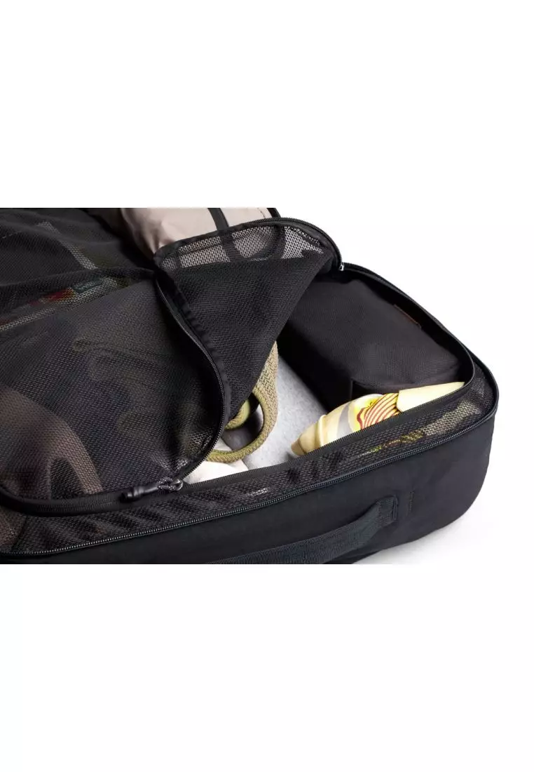バッグ Bellroy Lite Travel Pack 30L Black Amazon.com: Bellroy Lite Travel Pack 30L (carry-on backpack