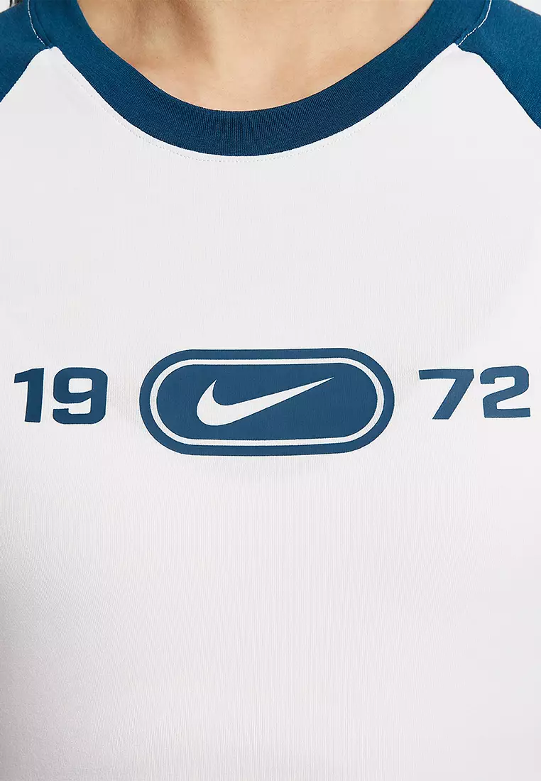 Sportswear Chill Knit Slim Graphic T-Shirt