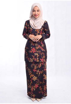 Dress Code Putih Hijab Casual - Kumpulan Model Kemeja