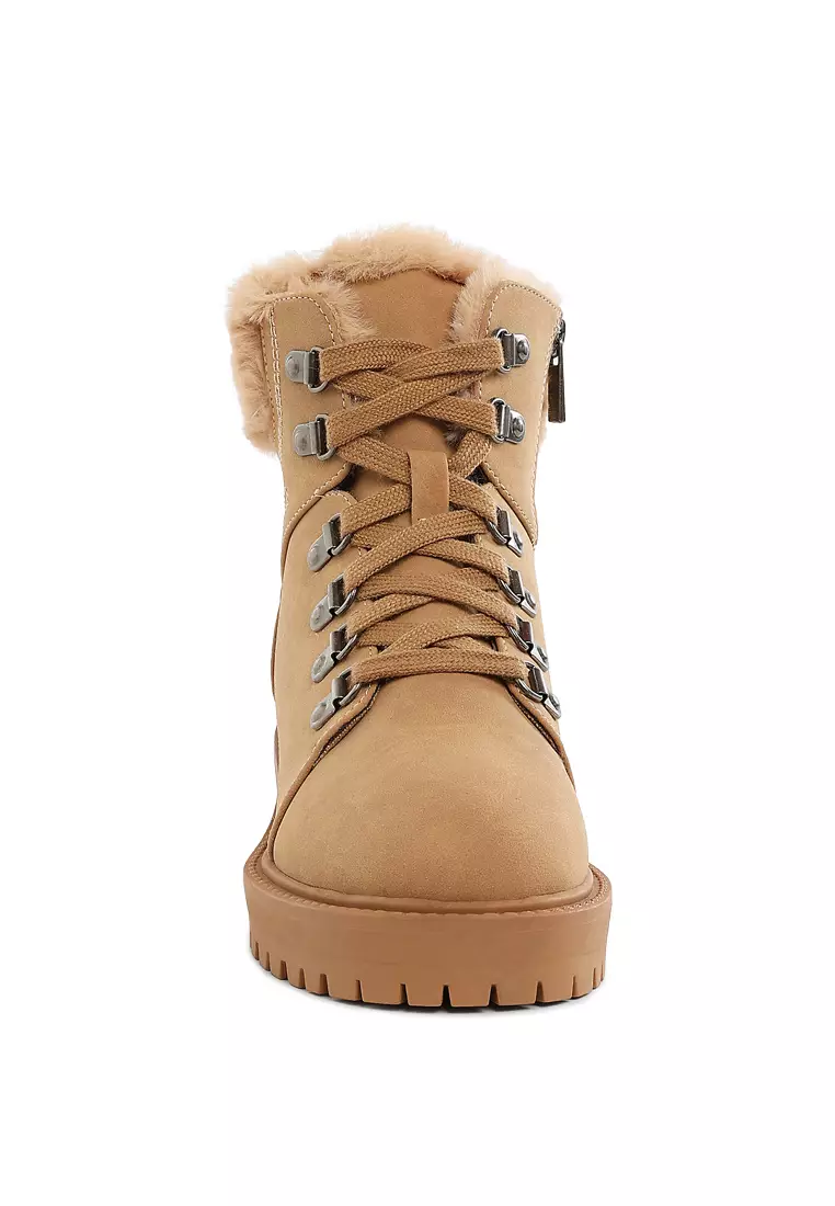 Faux Fur Collar Ankle Boots in Beige