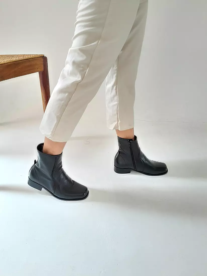Alexis  Sepatu Boots Wanita  Kulit Asli Seleting samping
