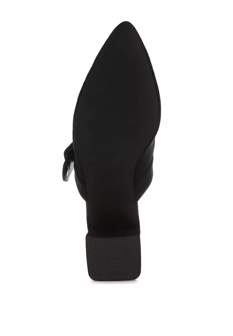 Detail Tali Gesper Sepatu Mules Microfiber Warna Hitam