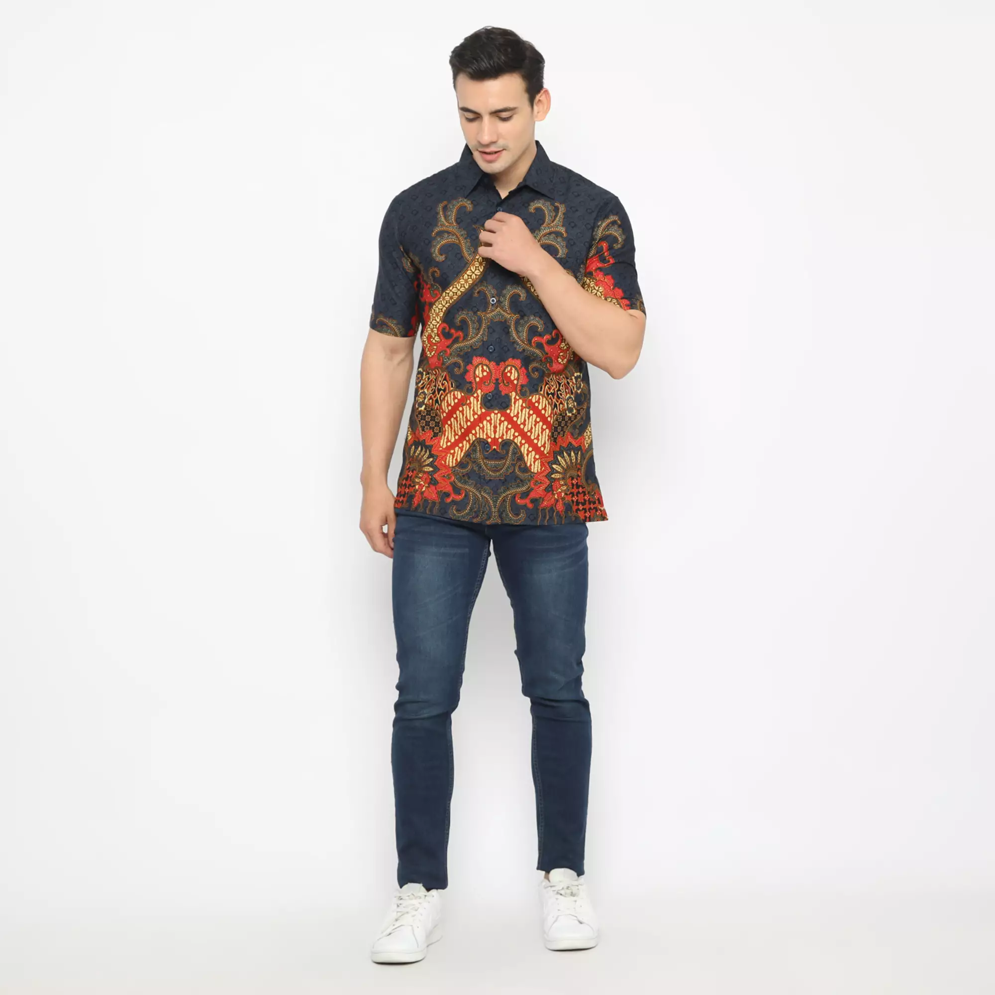 Platini Batik Pria Lengan Pendek Katun Navy 33015