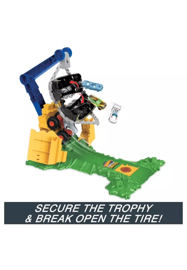 Hot Wheels Monster Trucks Rhinomite Chargin’ Challenge Playset With 1 Toy Truck & 2 Crushed Cars