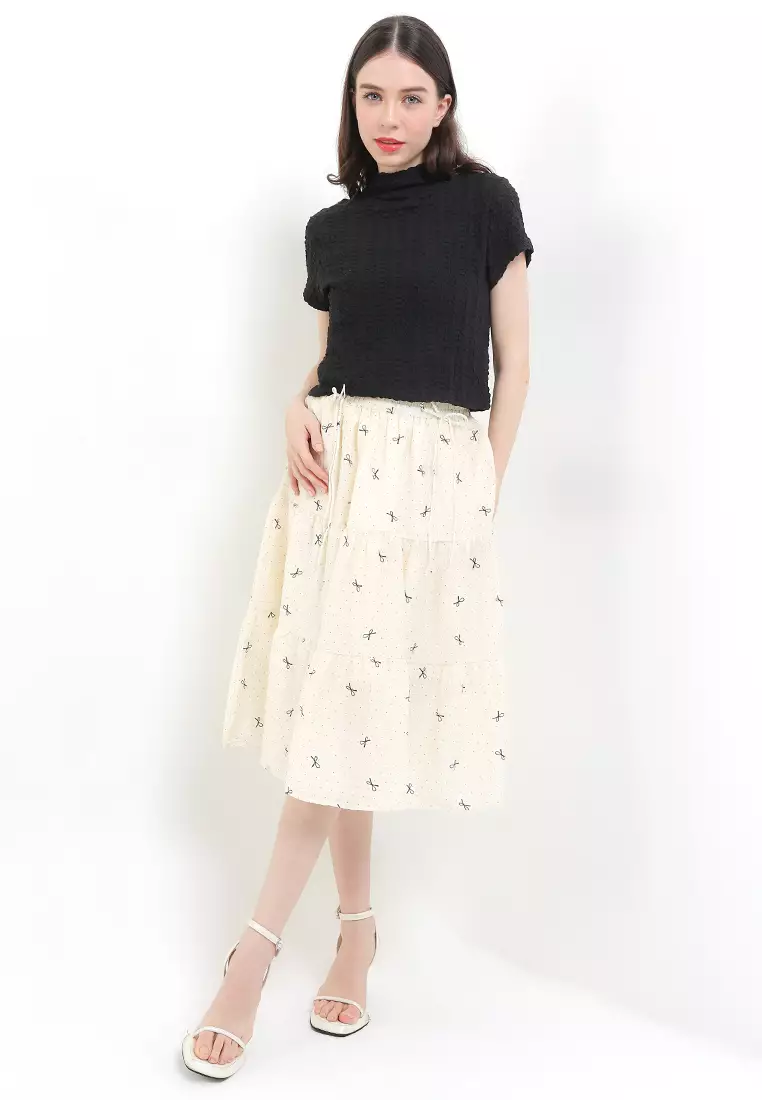 Ss Crop Mockneck Textured Blouse