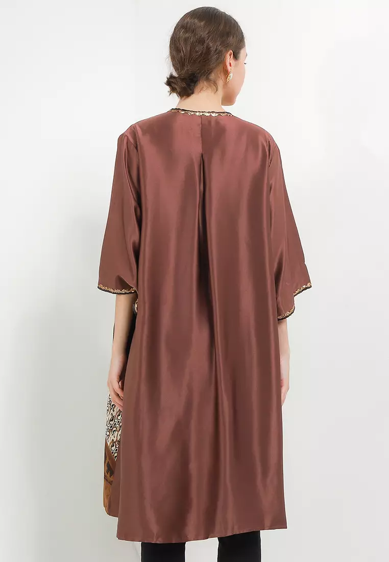 Coat Panjang Lukisan