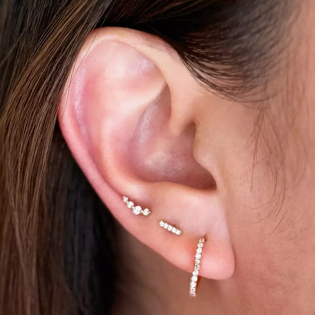 ISAGO Line Bar Flatback Studs