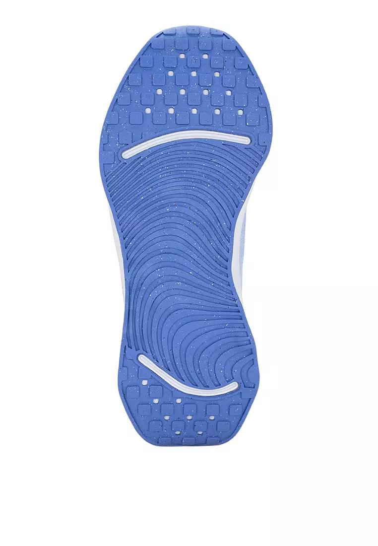 Motiva Walking Shoes