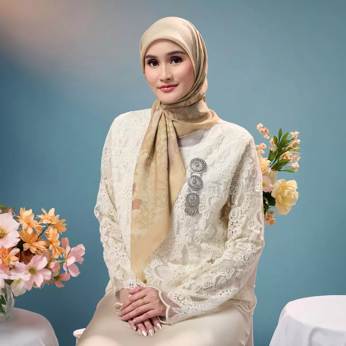 [INCLUDE HARD BOX] ZM Zaskia Mecca - Scarf Bunga Pertiwi Edisi R.A Kartini Nude | Material Voal Alaska Premium | Hijab Motif Segi Empat