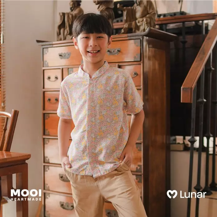 Mooi Kemeja Anak Laki-Laki Lunar Collection Hua Mandarin Shirt - Pink Fushia