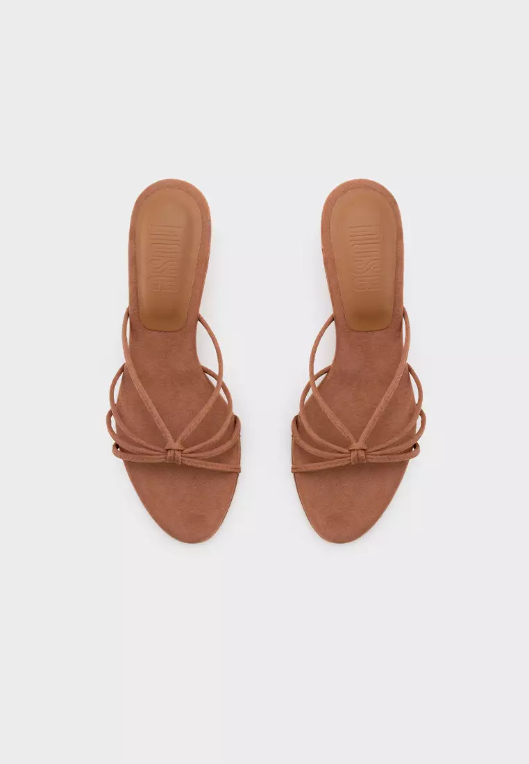 KNOTTED STRAP WITH CLOUDFOAM HEEL SLIDE