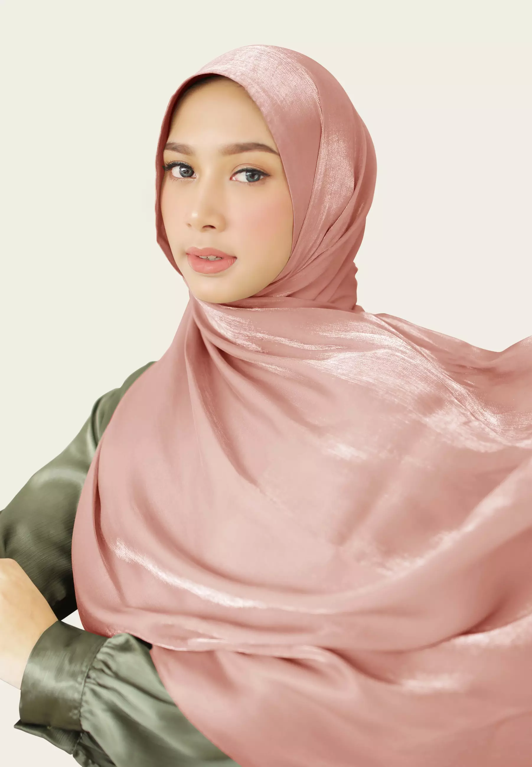 Hijab Pashmina Shimmer Silk Premium - Peach