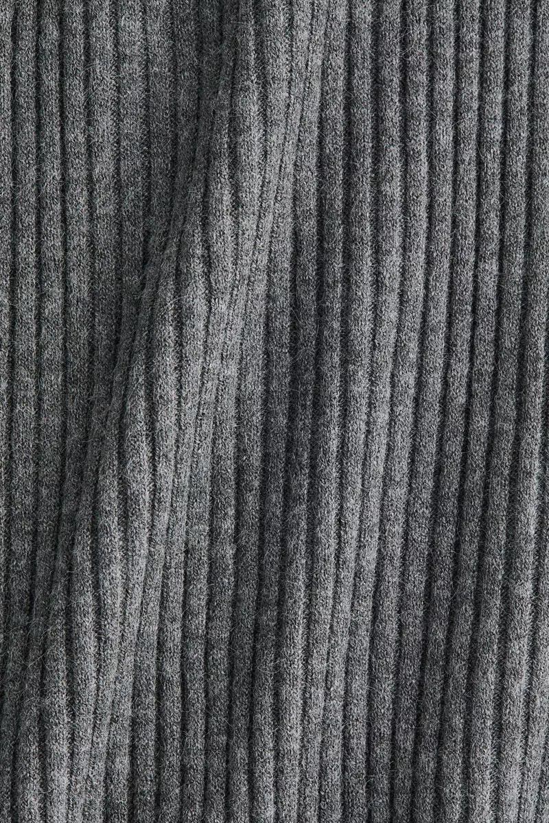 Wide rib-knit trousers