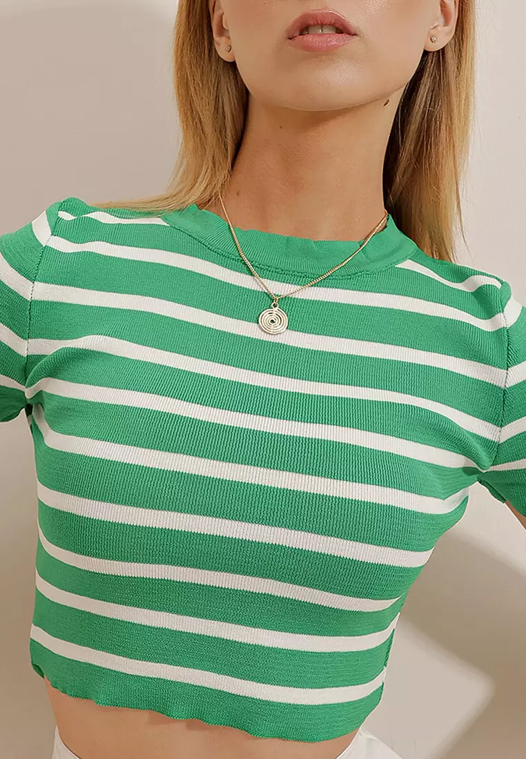 Crew Neck Stripe Crop Knit Top