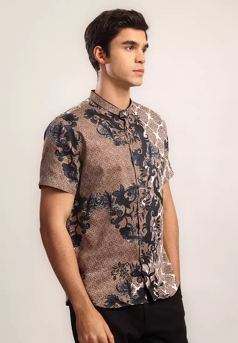 MOC - Kemeja Batik Shanghai Lengan Pendek Pria Hasbi - Beige