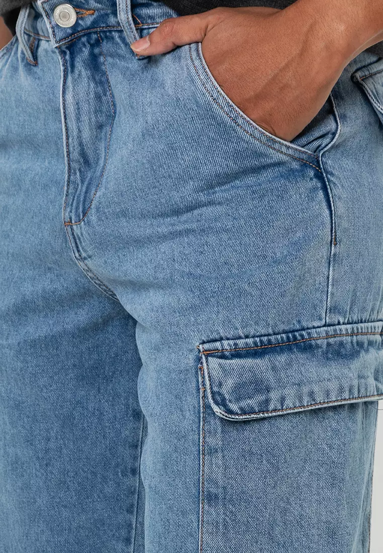 Wide Leg Cargo Jeans