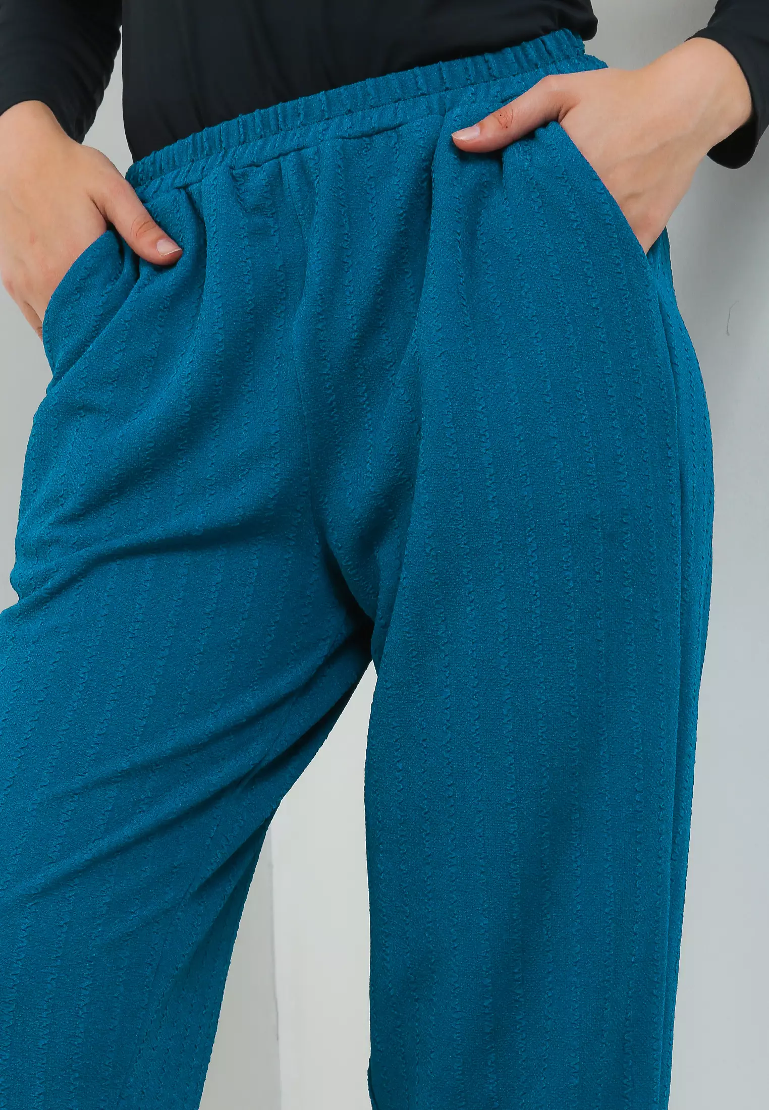 MFMW Tujedeka Celana Panjang Biru Tosca