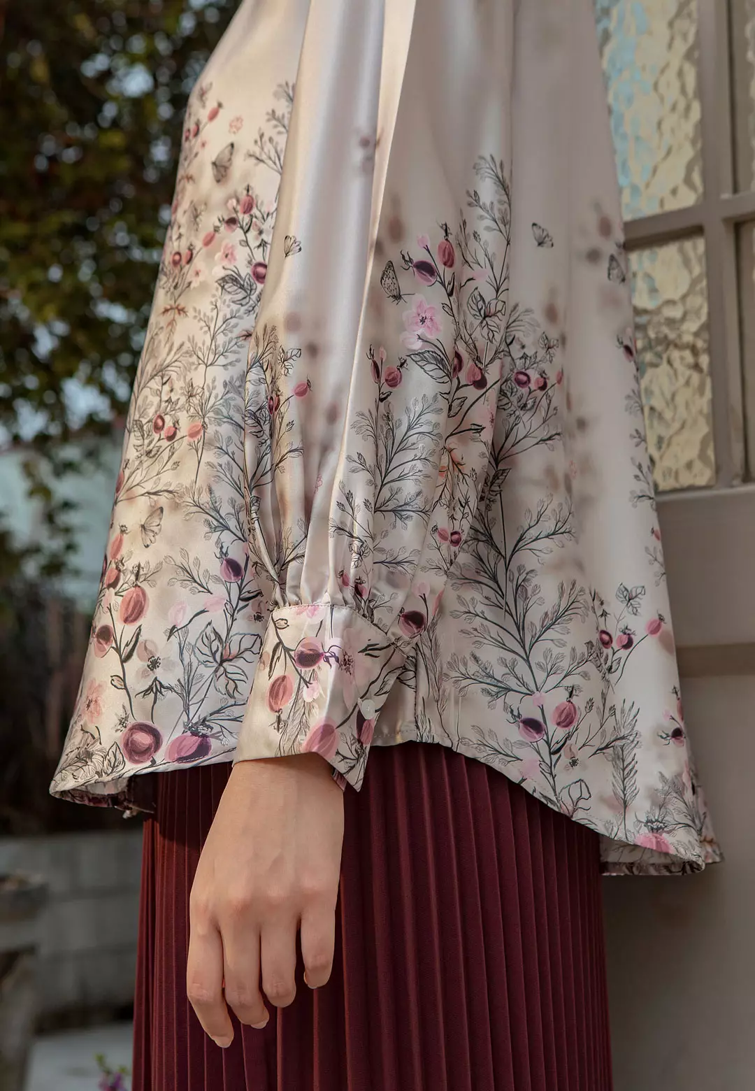 HijabChic Lena Soft Beige Top - Atasan Lebaran Wanita Motif Floral Lembut Feminim