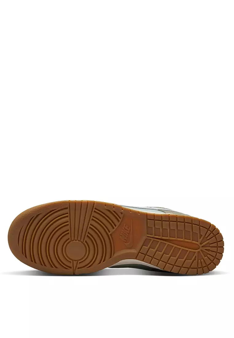 Dunk Low Retro SE Shoes