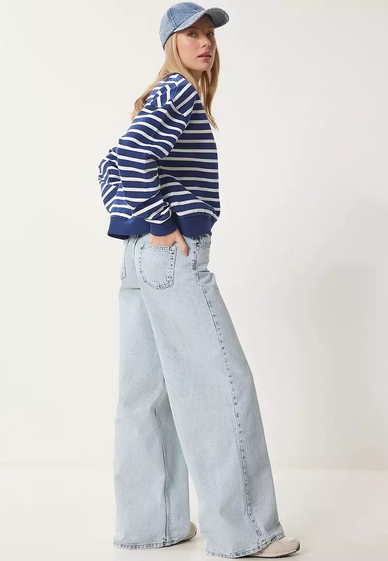 Mid Waist Wide Leg Jeans