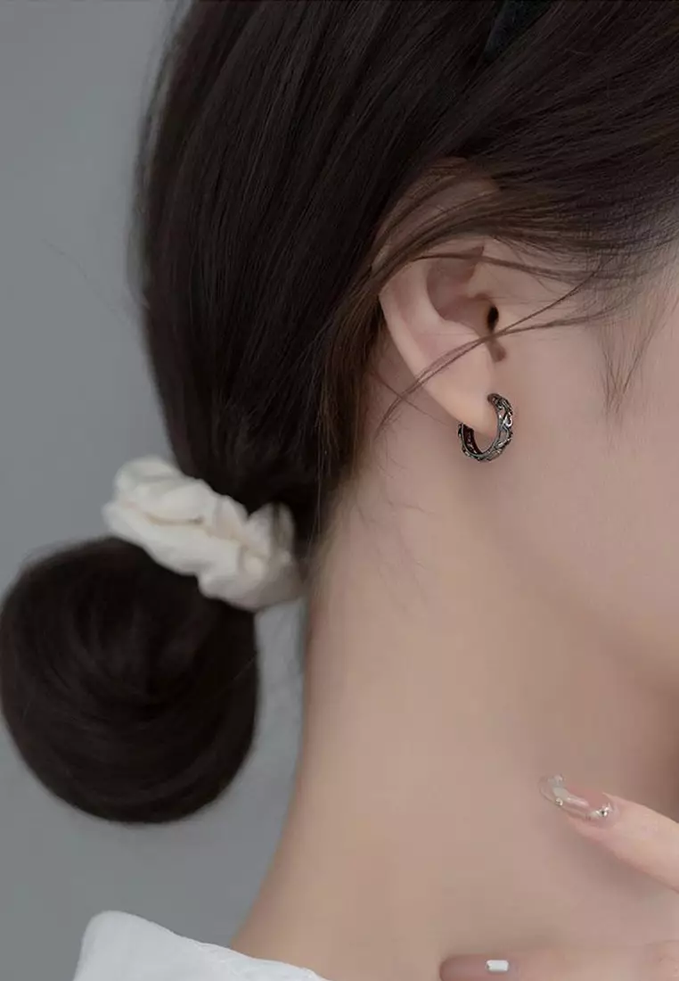 925 Silver Vintage Hallow Out Pattern Earrings JW AR-M01262