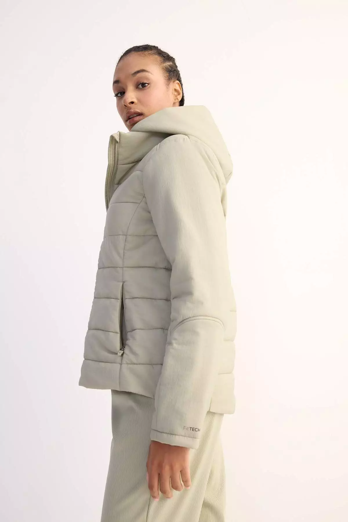 Defactofit Water Repellent Pocket Zipper Hooded Coat D6089Ax25Sp