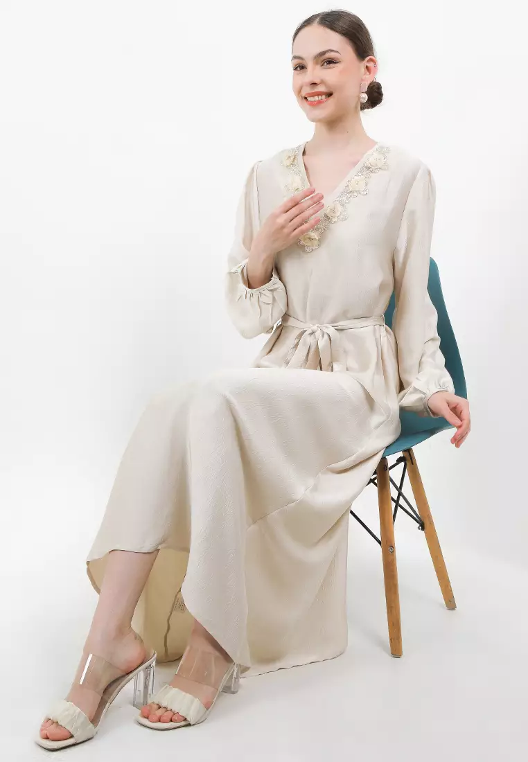 Embellished & Flo Appliq Belted Sateen Dress