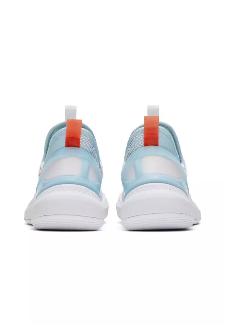 Klay Thompson KT Fly Basketball Shoes in White/Light Steel Blue