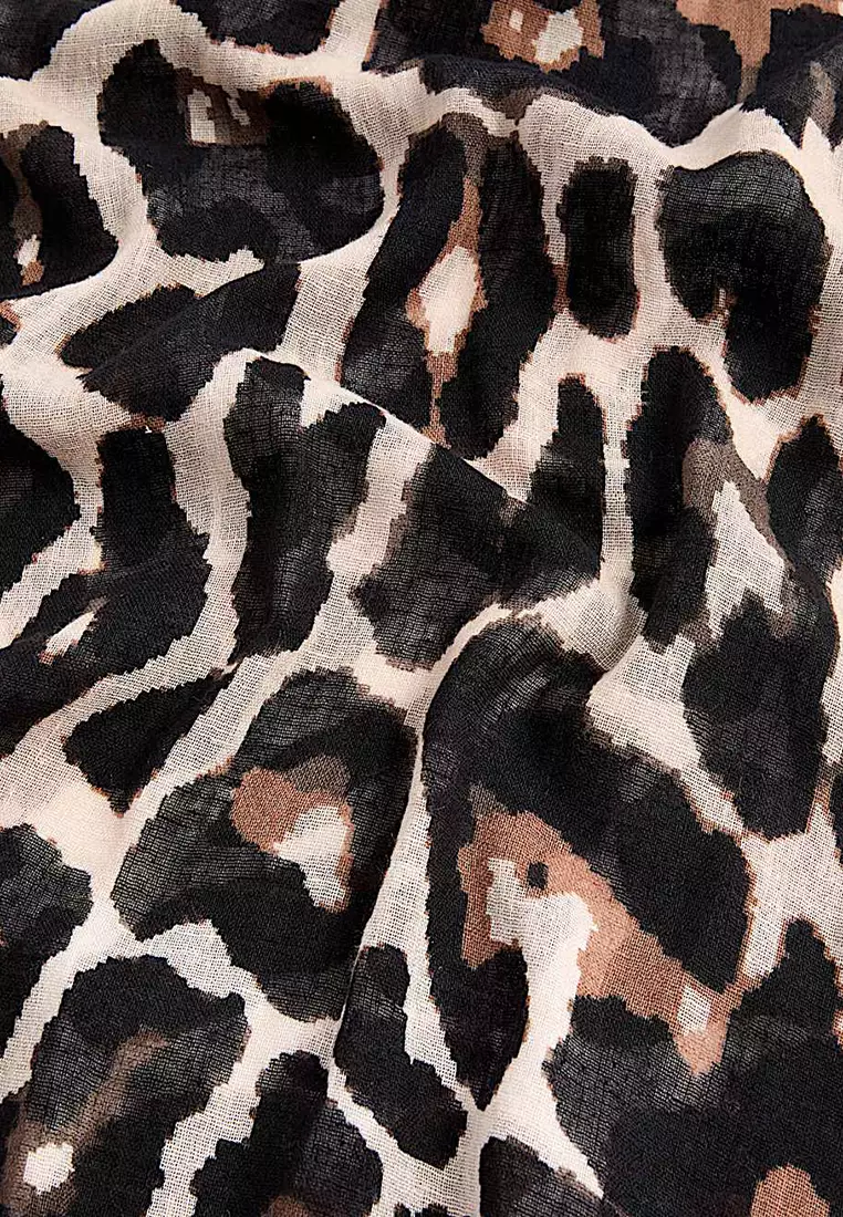 Linen Blend Fringed Scarf