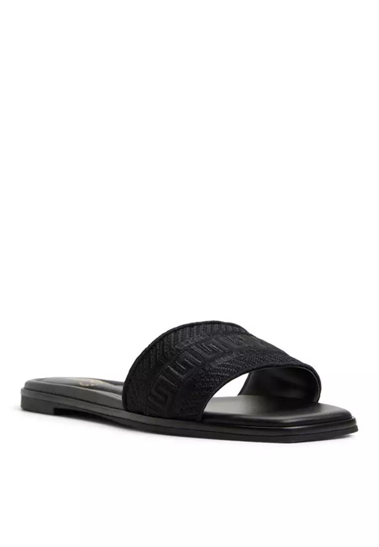 Oceania Sandals