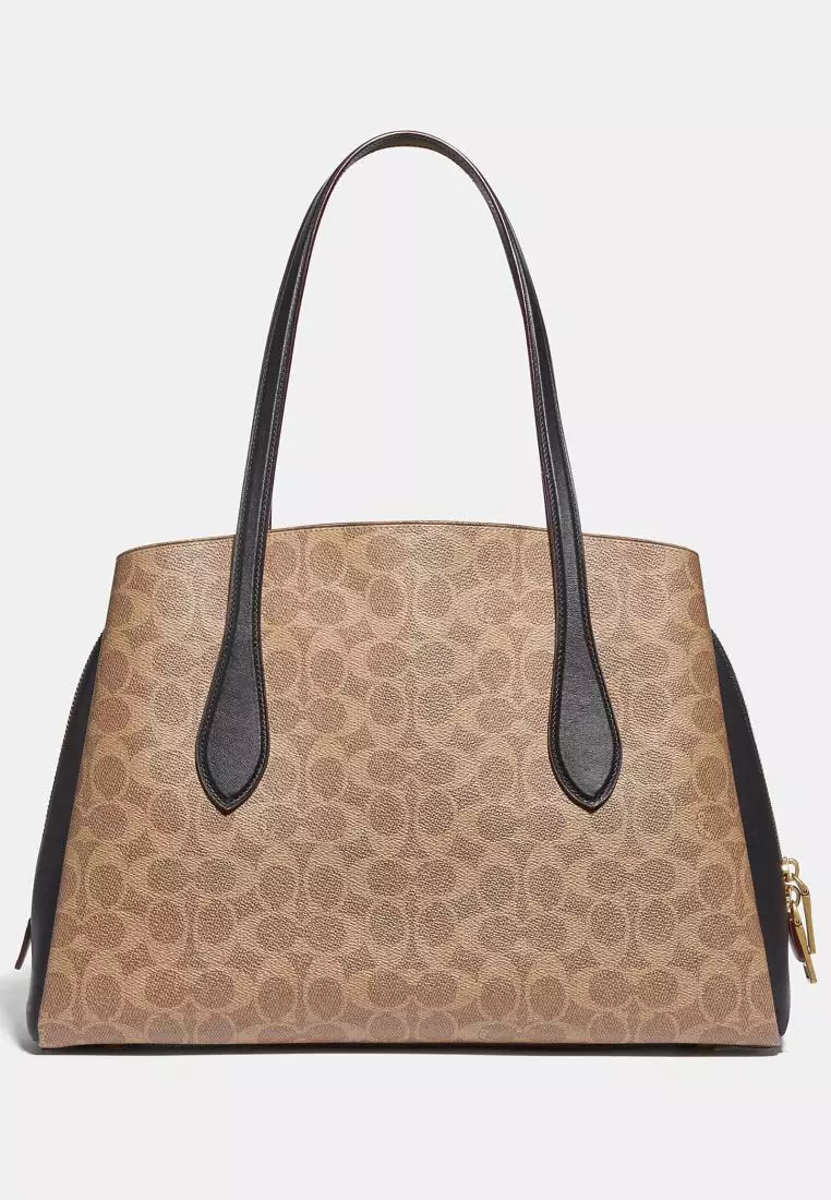 Lora carryall clearance in colorblock
