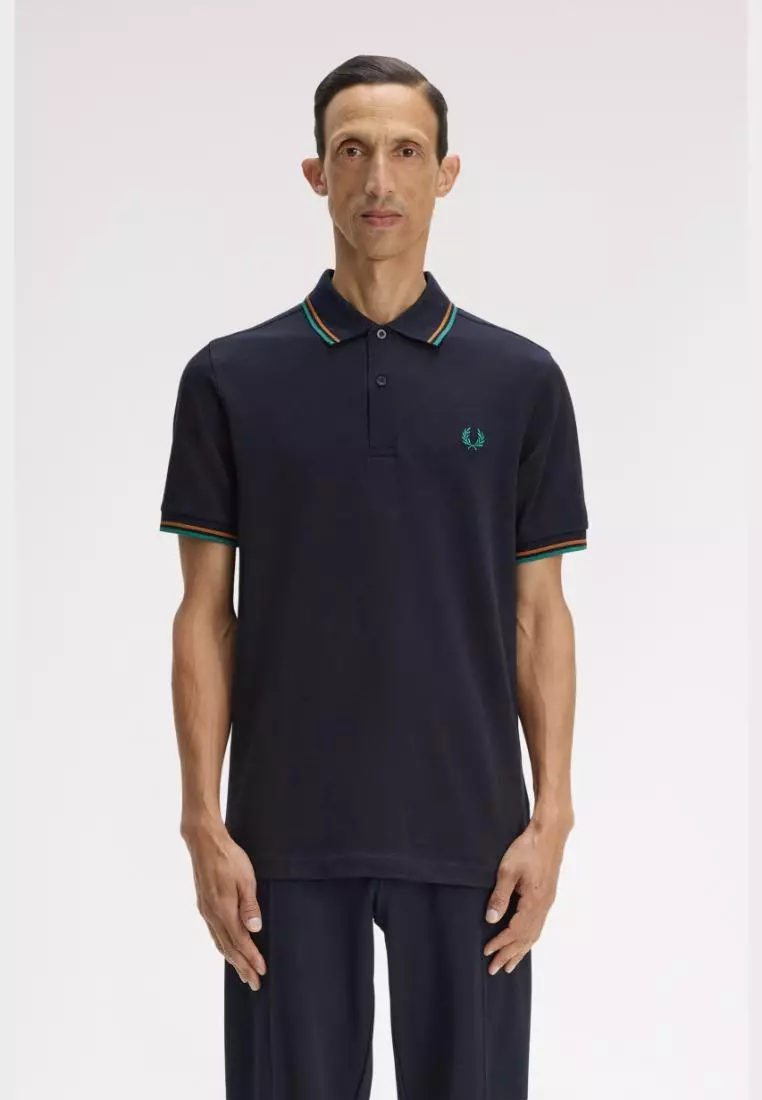 Fred Perry M1588 Twin Tipped T-Shirt (Navy / Dark Caramel / Sport Green)