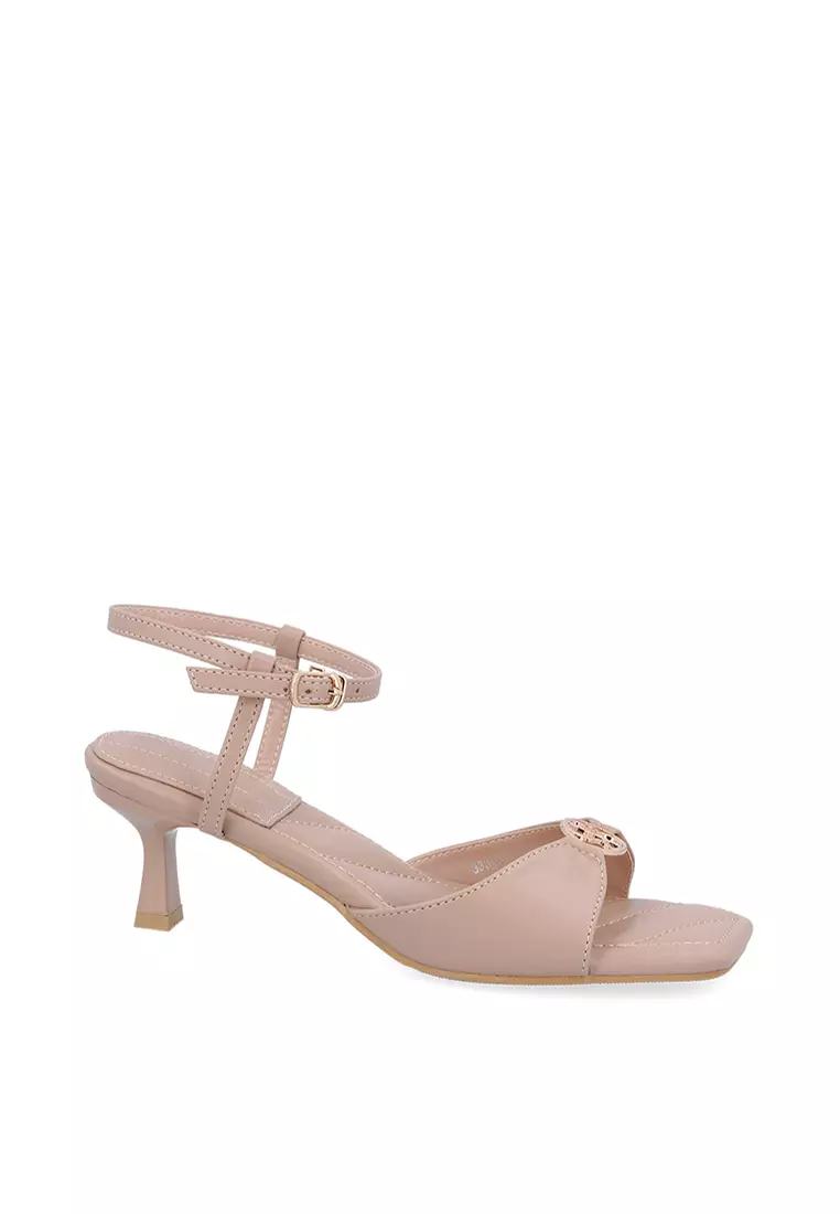 Discount on Carlo Rino  shoes - SKU: Beige Stripy Echo Sandals