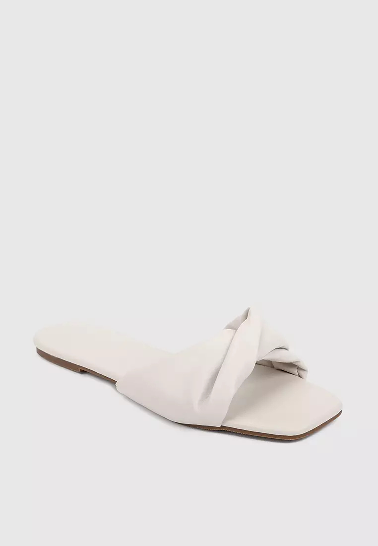 White flat deals mule sandals