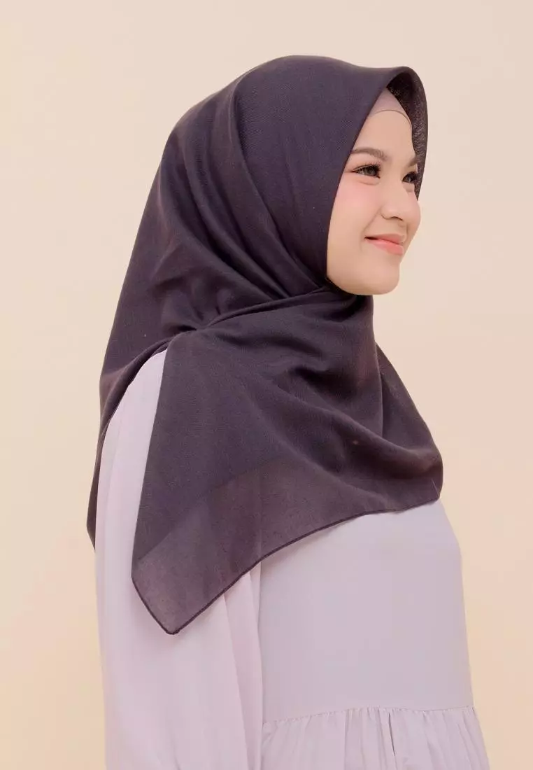 ZM Zaskia Mecca - Sadi Ocean Shadow Hijab Kerudung Segi Empat