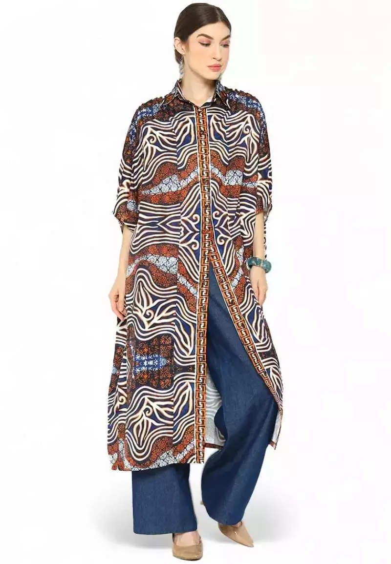 Kanzi Collection Exclusive Collared Kaftan Batik Pattern